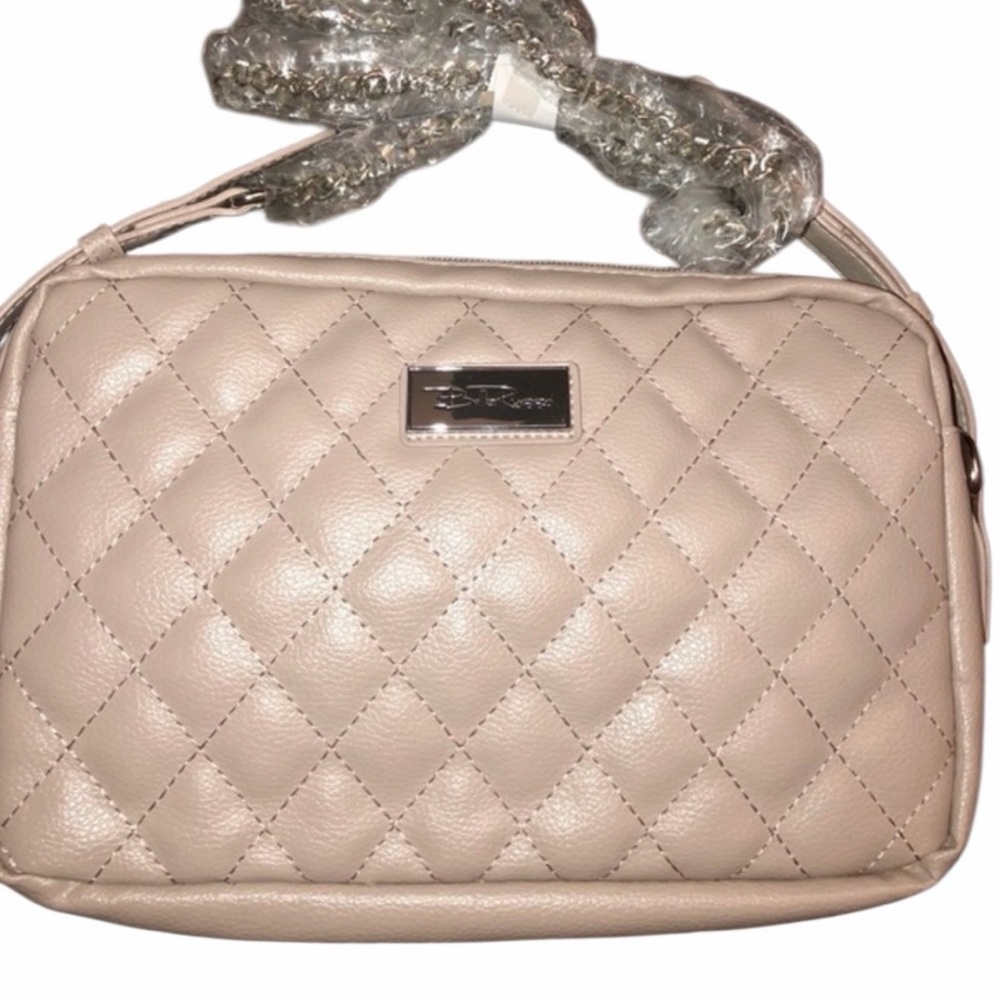 Cute Bella Russo light pink chain purse